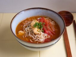 sopa de fideos con tomate 1