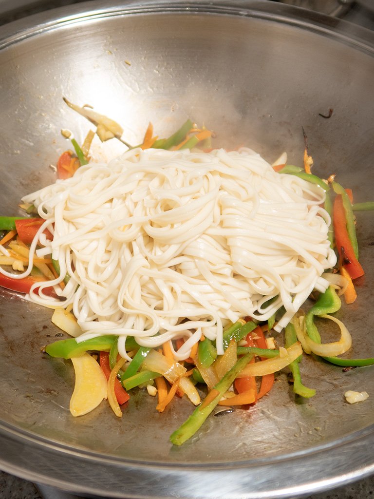 tallarines chinos salteados con verduras paso a paso 3