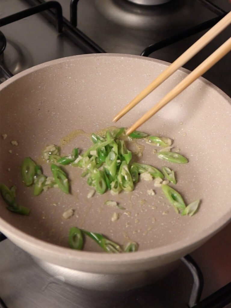 fideos soba en salsa de sesamo paso a paso 3