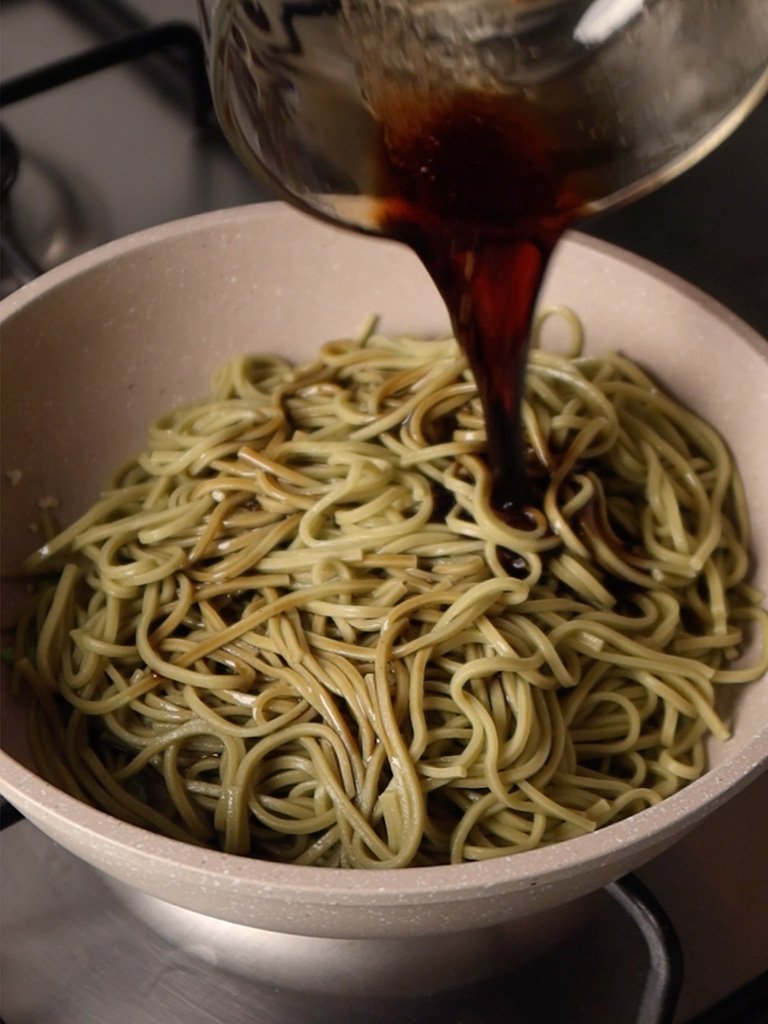 fideos soba en salsa de sesamo paso a paso 5