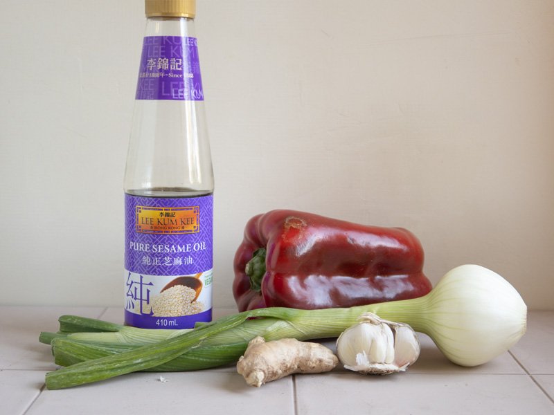 Ingredientes para fideos udon con salsa gochujang 2